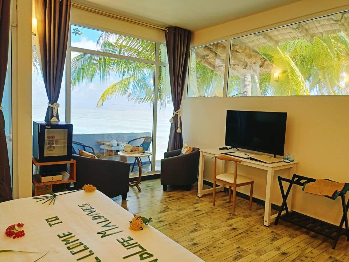 Island Life Maldives Retreat & Spa Magoodhoo Dış mekan fotoğraf