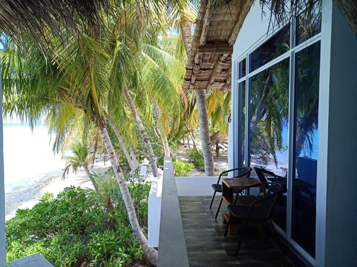 Island Life Maldives Retreat & Spa Magoodhoo Dış mekan fotoğraf