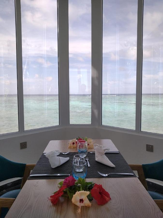 Island Life Maldives Retreat & Spa Magoodhoo Dış mekan fotoğraf