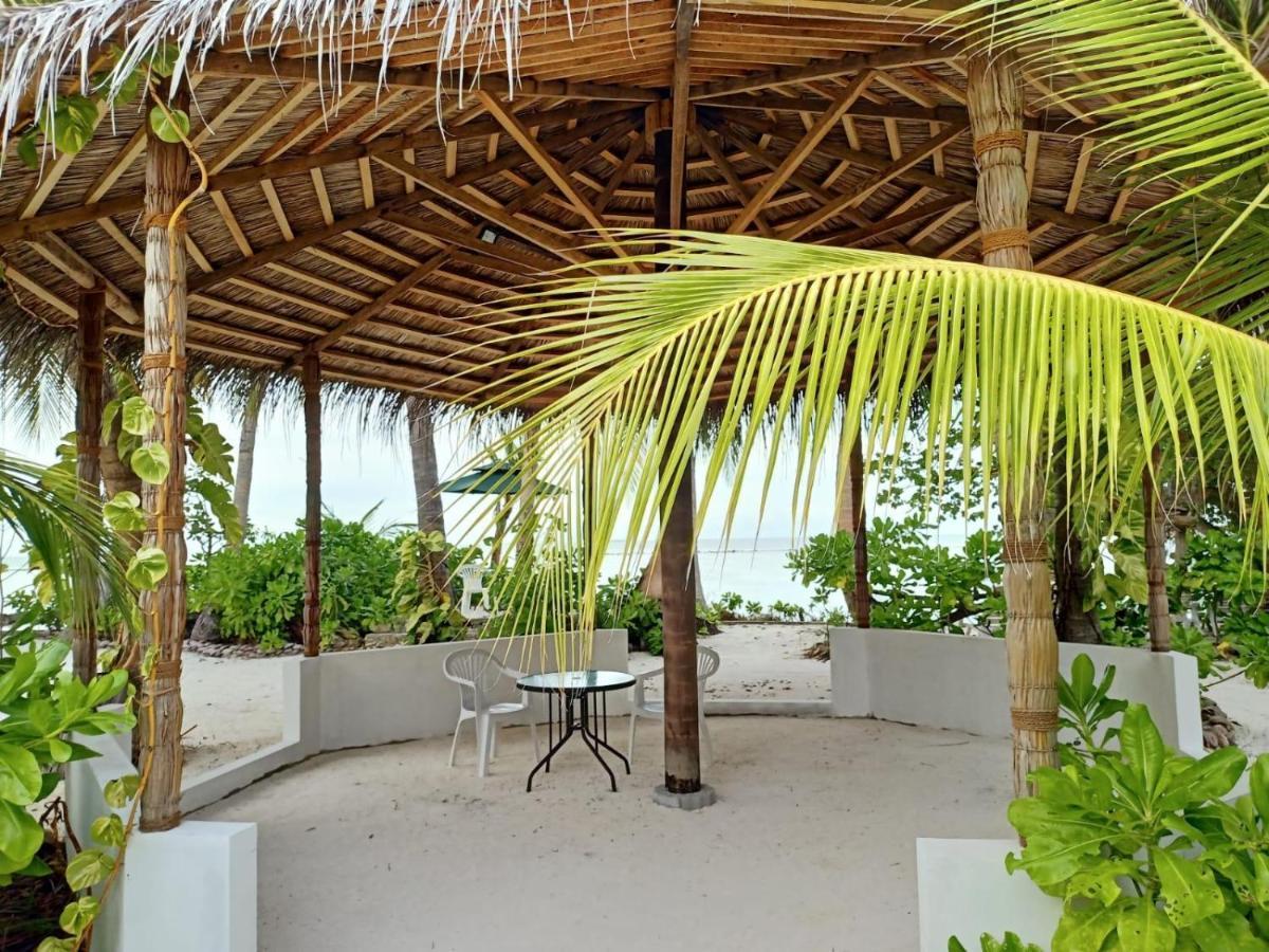 Island Life Maldives Retreat & Spa Magoodhoo Dış mekan fotoğraf